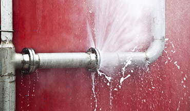 Recherche de fuite d'eau visible ou fuite d'eau invisible / Réparation de fuite d'eau par AG Plombier Bordeaux